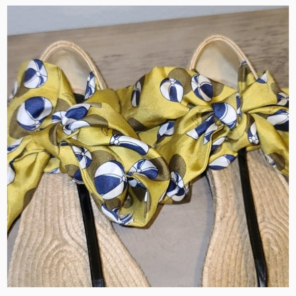 ๐ GUCCI ESPADRILLE SATIN SANDALS ๐ - Picture 4 of 12
